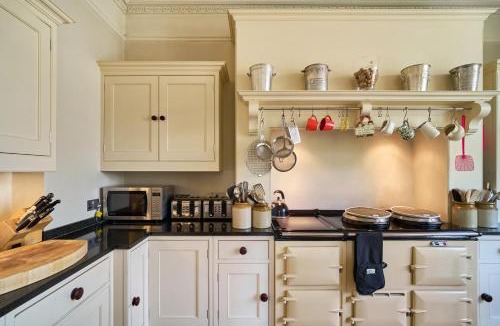 Limpley Stoke House | Luxury Big House Berkeley House near Bath