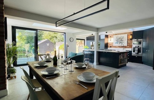 Mudeford House | Luxury Bolthole for Coastal or Forest Exploring