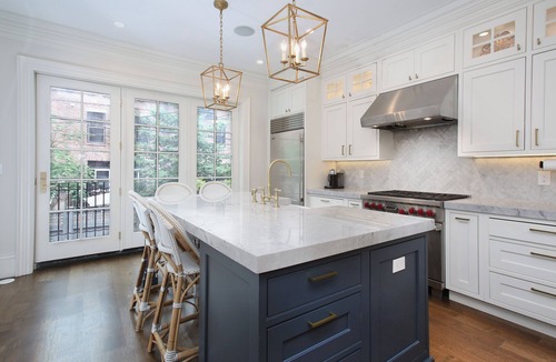 Thompson Square - Bunker Hill House | Luxury Boston Brownstone!