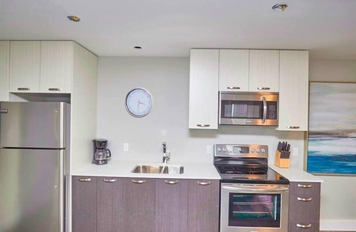 Niagara Falls Condo | Luxury Boutique Condo 3B