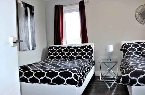 Niagara Falls Condo | Luxury Boutique Condo 3B