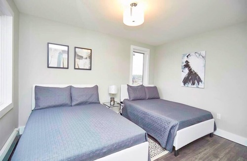 Niagara Falls Condo | Luxury Boutique Condo 2B