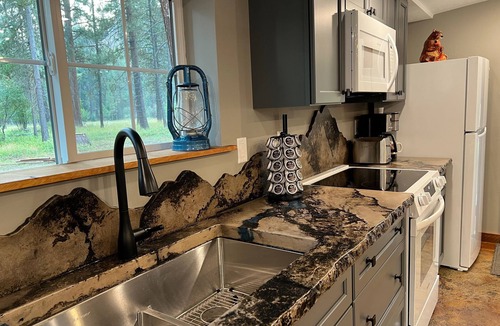 Darby House | Luxury bunkhouse home along the West Fork River