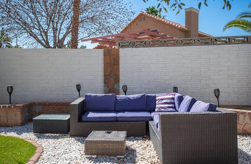 Green Valley House | Luxury by the strip 5 star home close to LVB and airport. Great family home.