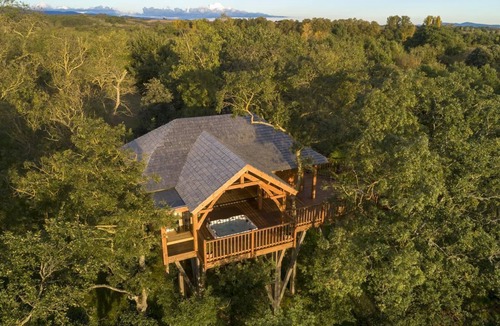 Alzonne Cabin | Luxury Cabane with Jacuzzi and Private Sauna