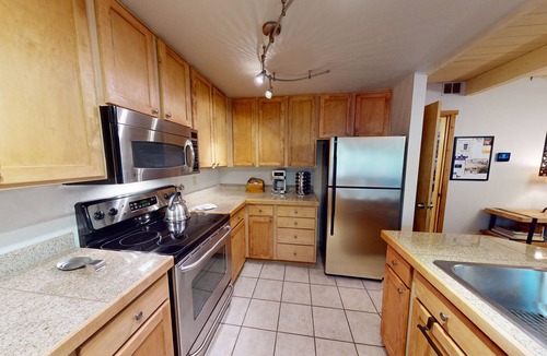 Tennis Village Condo | Luxury Cabin | Access to Exclusive Golf