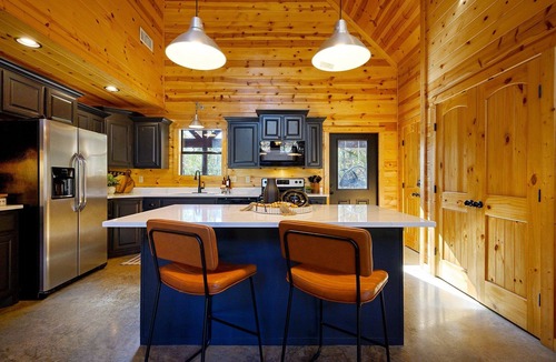 Hochatown Cabin | Luxury Cabin Hot Tub Romantic Broken Bow Hochatown