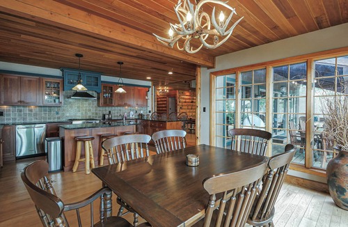 Mays Landing House | Luxury Cabin on the River!