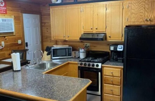 Perkinston Cabin | Luxury Cabin