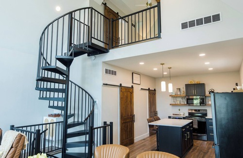 Lake Forest Estates Cabin | Luxury Cabin