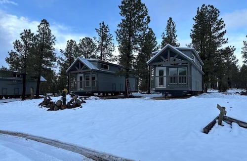 Williams Cabin | Luxury Cabin with Mountain View 4B