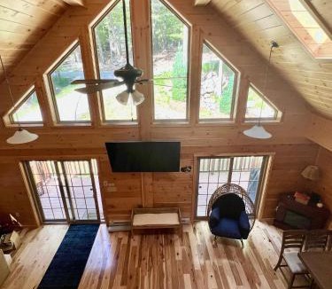 Wallenpaupauk Lake Estates Ski Chalet | Luxury Cabin with Outdoor HotTub-NEW Construction