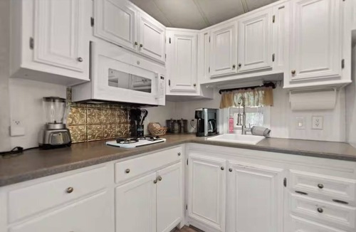 Stanton Cabin | Luxury Cabin with Pasture Views & Private Hot Tub