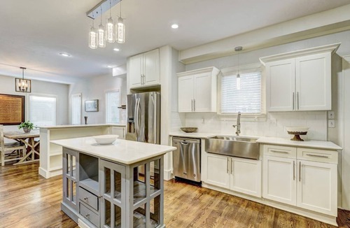 Lincoln Terrace House | 💎Luxury💎Capitol Home 🏡 Slp16 💼 Office & Hot Tub 🛁