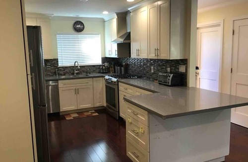 Campbell House | Luxury Carbon Neutral 4-Suite Home w/Pool, Laundry