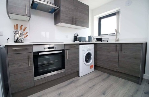 Plasnewydd Apartment | "Luxury Cardiff Oasis"