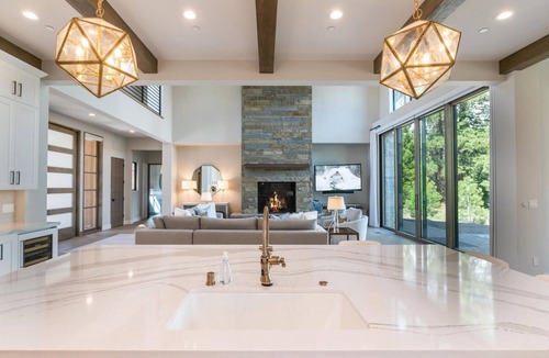 Ponderosa Palisades House | Luxury Carson Range Chateau | Private Hot Tub, Golf & Club Amenities
