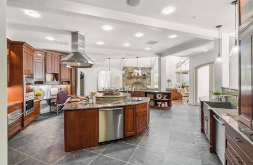 Davis Other | Luxury Castle Retreat UC Davis
