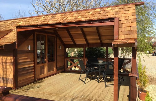 Bishop Sutton Cabin | Luxury Cedar Lodge Nr Bath & Bristol