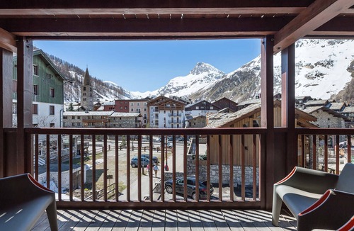 Val-d'Isere Apartment | Luxury Central Apartment with Ski Access & Stunning Views