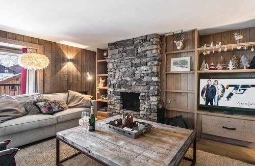 Val-d'Isere Apartment | Luxury Central Apartment with Ski Access & Stunning Views