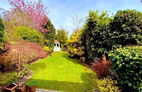 Hale House | Luxury Central Hale living