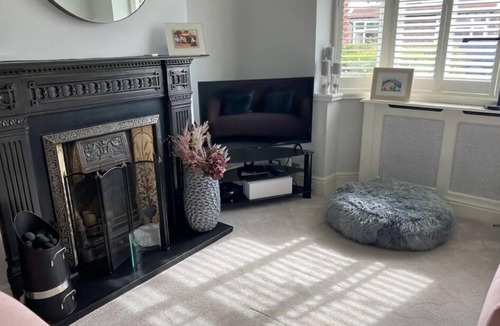 Hale House | Luxury Central Hale living