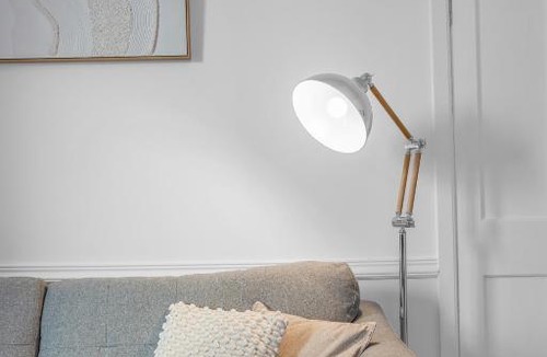 Inveresk Apartment | Luxury Central Hidden Gem