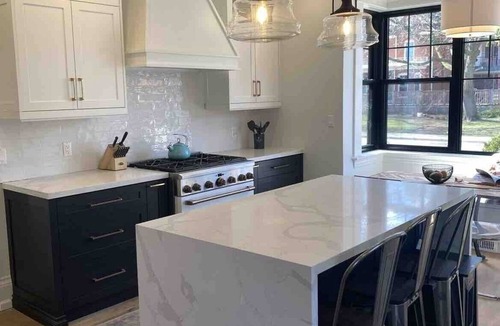Burlington House | Luxury Century Home Downtown Burlington