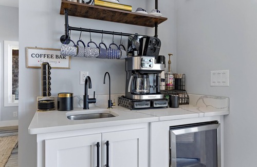 Murphy Ski Chalet | Luxury Chalet 4BR/5BA, movie rm, game rm, hot tub, amazing views in Murphy