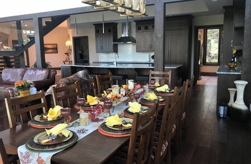 Bonfield Ski Chalet | Luxury Chalet in Provincial Park on crystal clear Lake Talon
