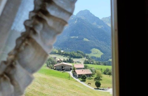 Chateau-d'Oex House | Luxury Chalet with Spa and stunning views !