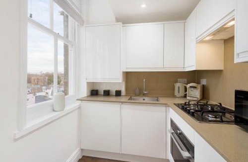 Redcliffe Apartment | Luxury Chelsea Apartment
