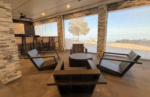 Chesapeake Ranch Estates-Drum Point House | Luxury Chesapeake Bayfront Home w Private Beach