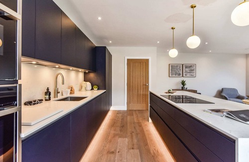 Chichester House | Luxury Chichester Home for 12