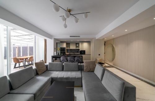 Ensanche Diputacion Apartment | Luxury City Centre