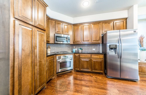 Legacy Park House | Luxury City Townhouse at Shops @ Legacy