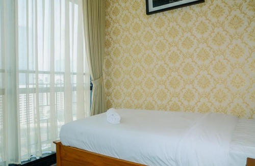 Bendungan Hilir Apartment | Luxury Classic 2BR Sudirman Suites Apartment By Travelio