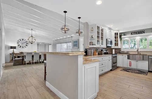 Sunrise Intracoastal House | Luxury Coastal Villa w/Heated Pool —Minutes to Fort Lauderdale Beach & Las Olas