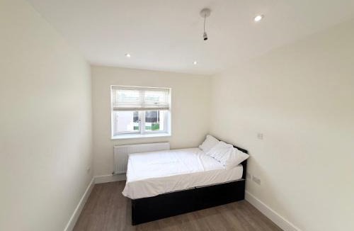 Botwell Apartment | Luxury, comfort and Elegant Home