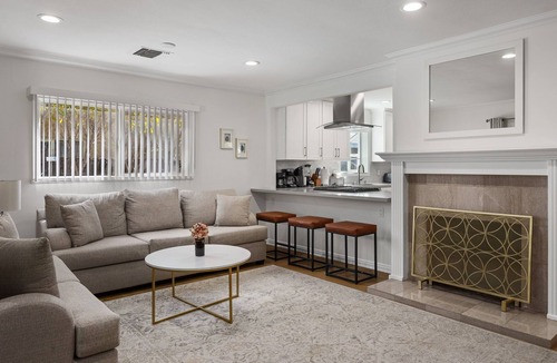 Warner Center House | Luxury, Completely Remodeled Home W/Pool - 4BR/3bath