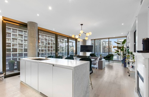 Griffintown Condo | Luxury condo all furnished in the heart of Montreal