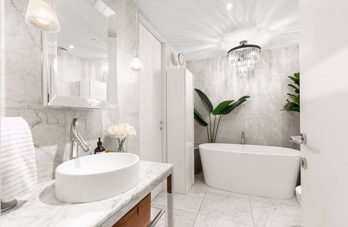 Griffintown Condo | Luxury condo all furnished in the heart of Montreal