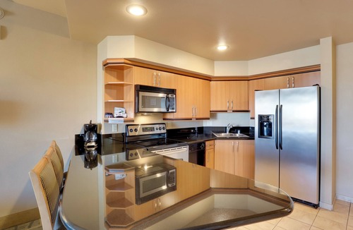 Las Vegas Condo | Luxury Condo Steps From Dining, Bars & Shows!