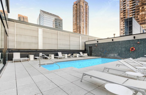 Shaughnessy Village Apartment | Luxury Condo-Tour des Canadiens- 1BR -Great View!