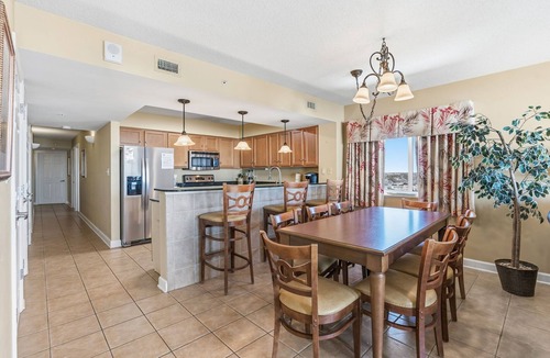 Crescent Beach Condo | Luxury condo, across the street from the beach + Free Attraction Tickets!