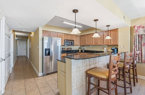 Crescent Beach Condo | Luxury condo, across the street from the beach + Free Attraction Tickets!