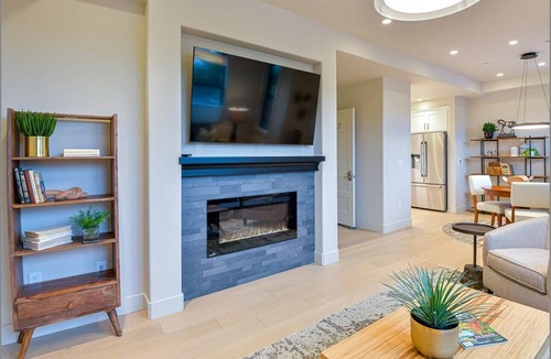 Historic Downtown District Cabin | Luxury condo with king bedroom, two bathrooms, full kitchen.