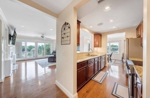 Westlake Corner Villa | Luxury condo with pool. Bridgewater Pointe