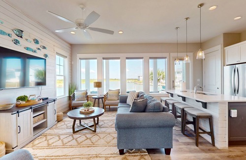 Rockport Condo | Luxury corner condo with central AC and pool & firepit access
